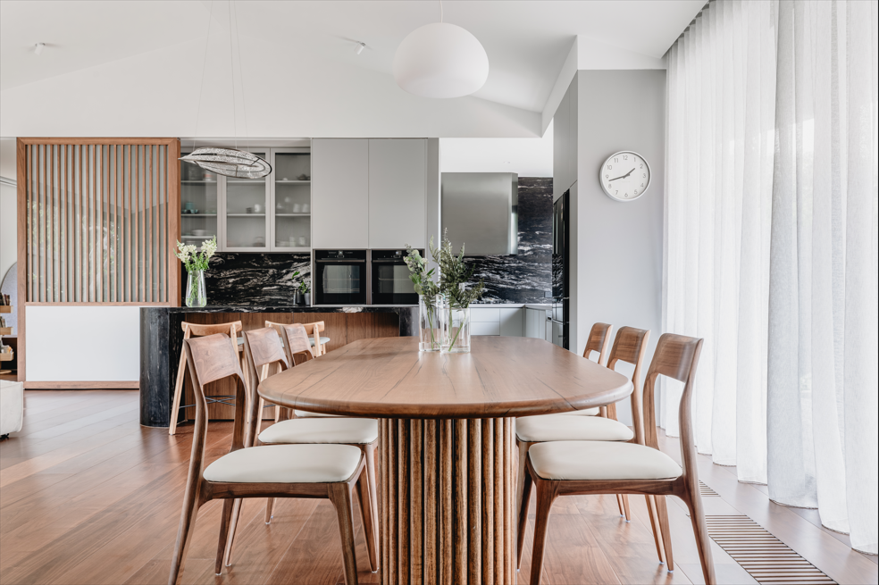 Contour Dining Table